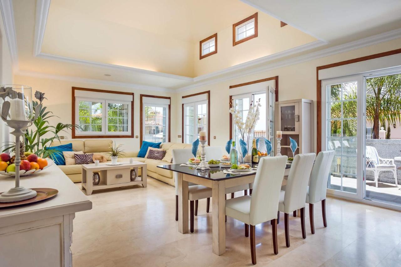 Villa Leonardo Dos By Villa Plus ปัวร์โตเดซานตีอาโก ภายนอก รูปภาพ